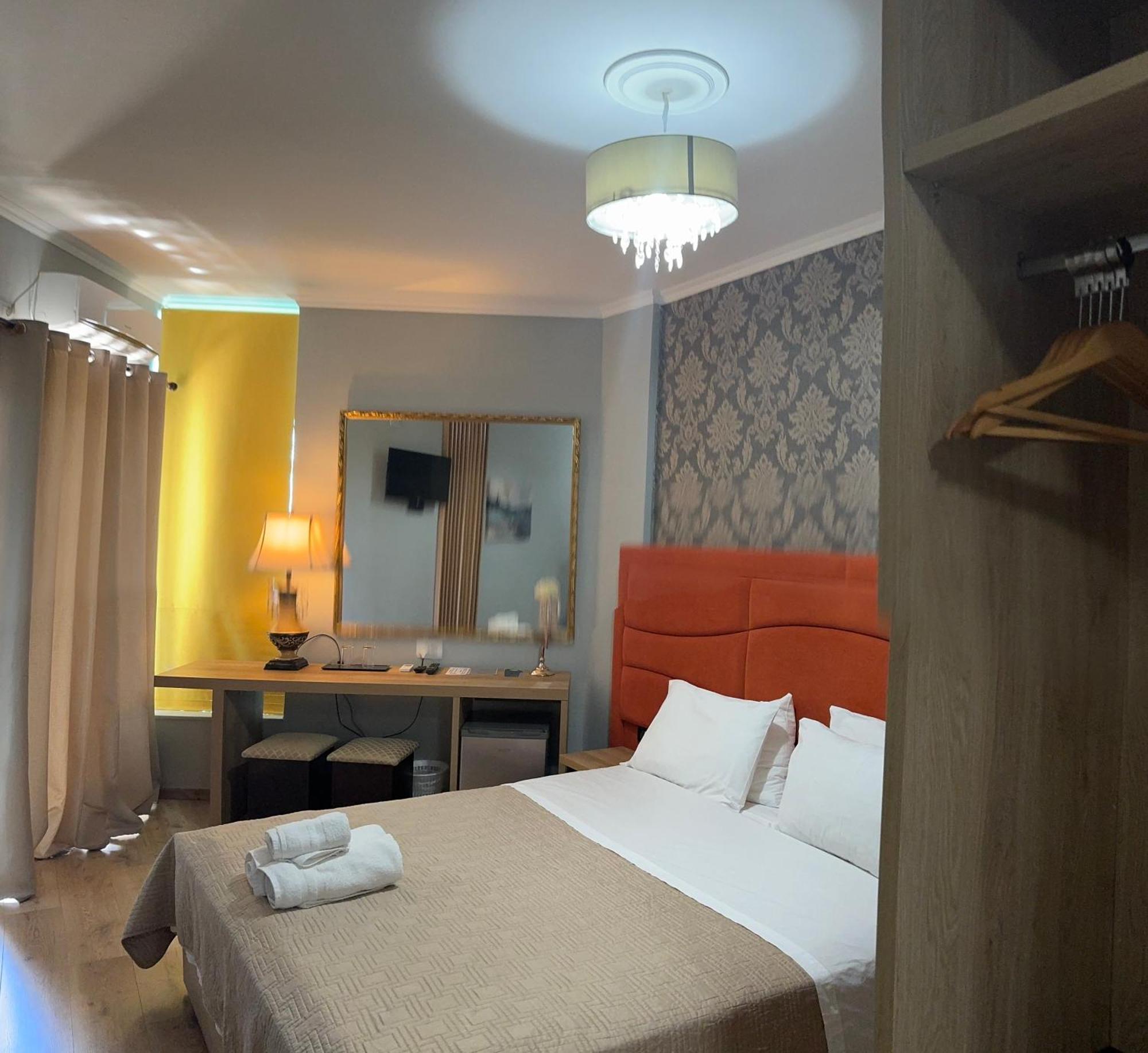 Hotel Royal Saranda Luaran gambar